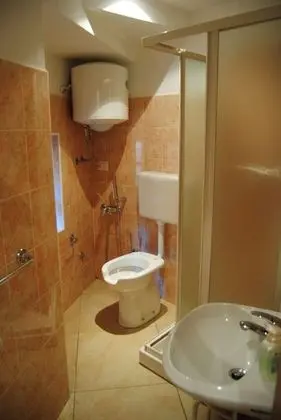 Üç Kişilik Oda, Balkon