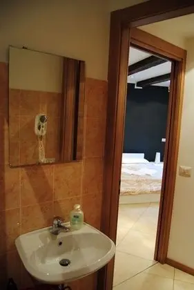 Üç Kişilik Oda, Balkon