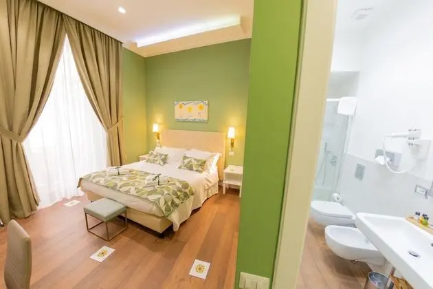 Comfort Tek Büyük Yataklı Oda