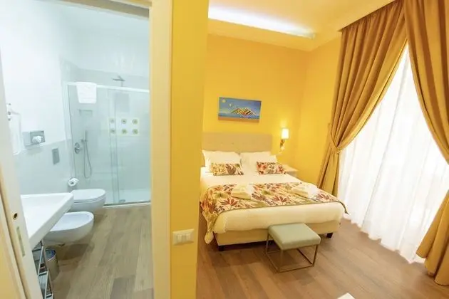 Standard Tek Büyük Yataklı Oda