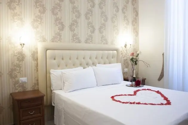Deluxe Tek Büyük veya İki Ayrı Yataklı Oda
