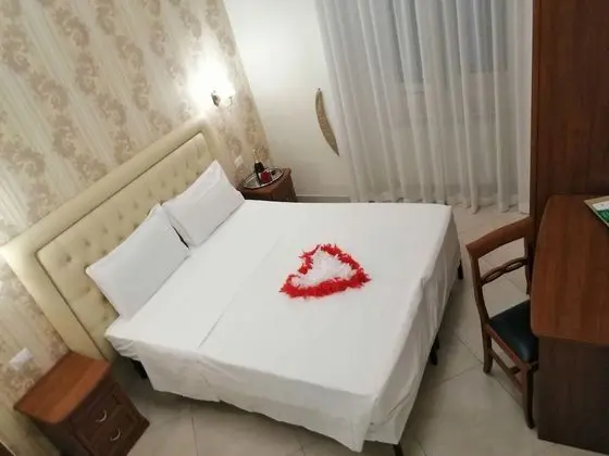 Deluxe Tek Büyük veya İki Ayrı Yataklı Oda
