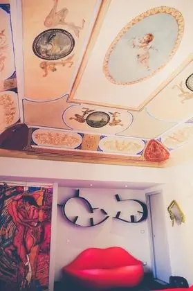 Deluxe Tek Büyük veya İki Ayrı Yataklı Oda