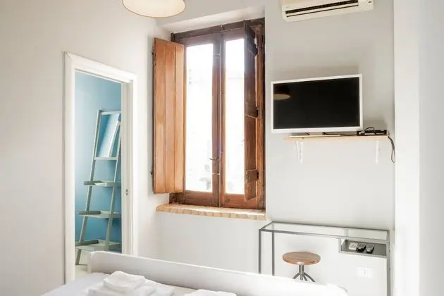 Basic Tek Büyük Yataklı Oda