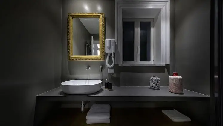 Classic Tek Büyük Yataklı Oda