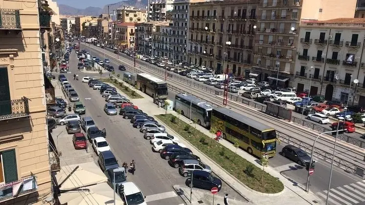 Classic Tek Büyük Yataklı Oda