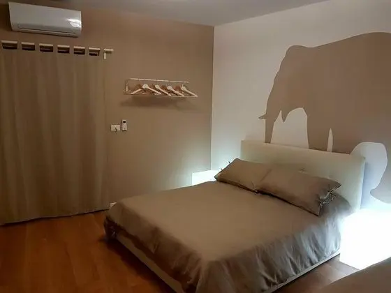 Deluxe Tek Büyük Yataklı Oda (Elephant)