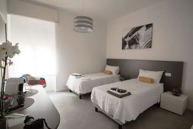 Tek Büyük veya İki Ayrı Yataklı Oda, Şehir Manzaralı