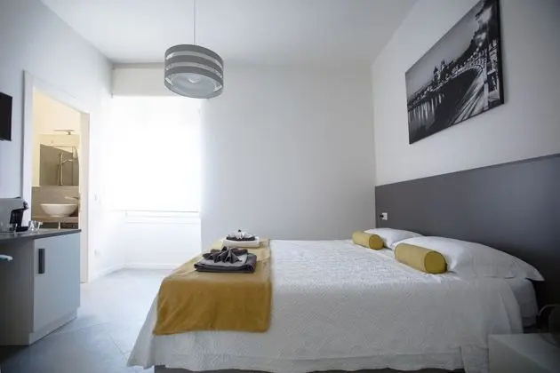 Tek Büyük veya İki Ayrı Yataklı Oda, Şehir Manzaralı