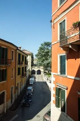 Tek Büyük veya İki Ayrı Yataklı Oda, Şehir Manzaralı