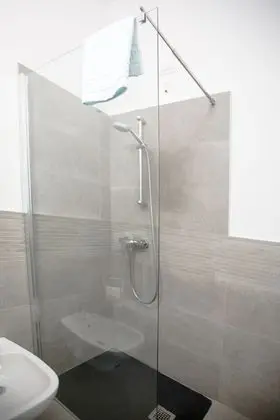 Tek Büyük veya İki Ayrı Yataklı Oda, Şehir Manzaralı