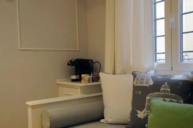 Junior Süit, 1 Büyük (Queen) Boy Yatak, Sigara İçilmez, Banyolu/Duşlu