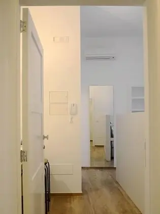 Tek Büyük Yataklı Oda, Balkon