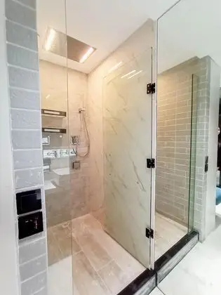 Premium Tek Büyük Yataklı Oda, Balkon, Deniz Manzaralı