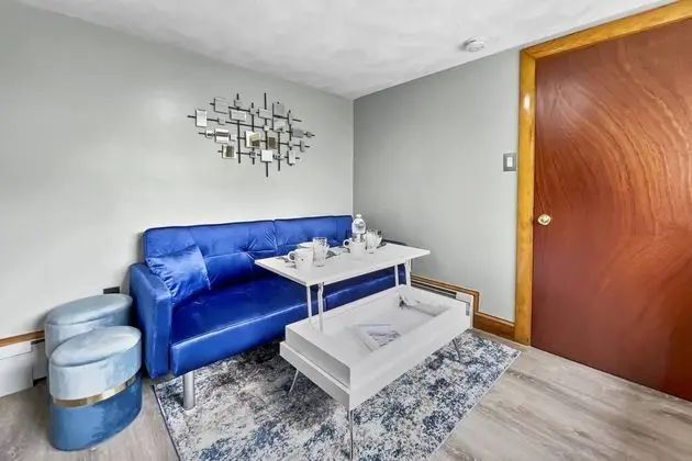 Daire (Suite at House of L)