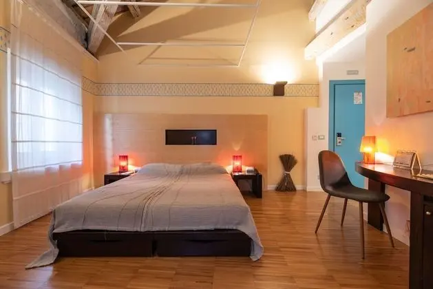 Standard Tek Büyük Yataklı Oda