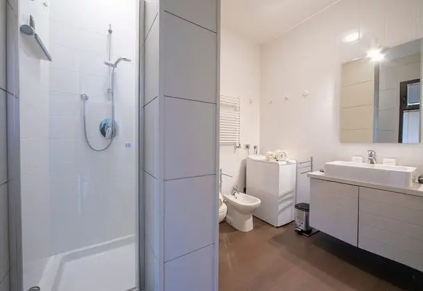 Honeymoon Stüdyo, 1 Çift Kişilik Yatak ve Çekyat, Göl Manzaralı, Bahçeli (Suite on The Lake)