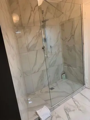 Tek Büyük Yataklı Oda, Özel Banyo (SAVANA )
