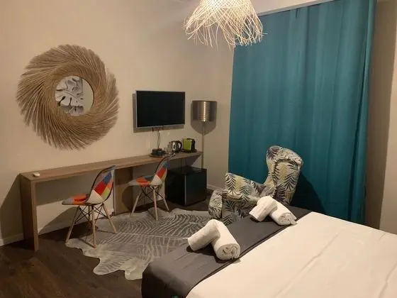 Tek Büyük Yataklı Oda, Özel Banyo (SAVANA )