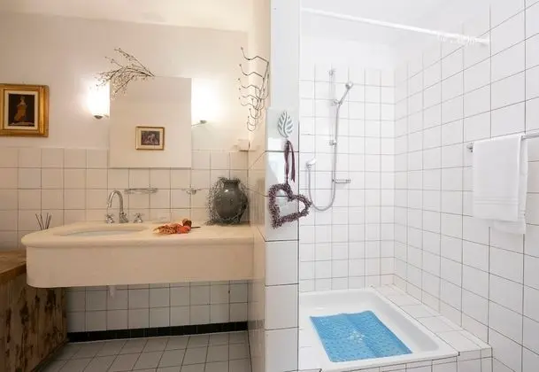 Family Apart Daire, 2 Çift Kişilik Yatak, 2 Banyolu, Bahçeli (Suite Lavanda Primavera)