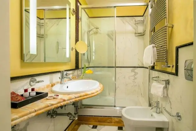 Basic Tek Büyük Yataklı Oda