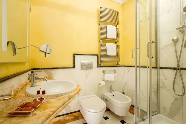 Standard Tek Büyük Yataklı Oda