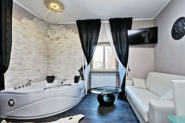 Superior Süit, Sıcak Su Havuzu