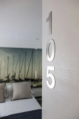 Tek Büyük Yataklı Oda, Kule