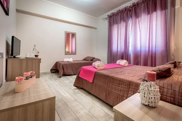 Üç Kişilik Oda