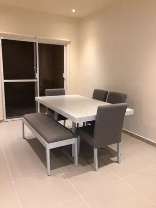 Deluxe Ev, Birden Çok Yatak, Sigara İçilmez