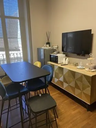 Exclusive Tek Büyük Yataklı Oda