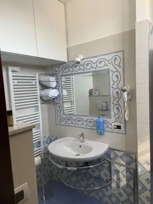 Exclusive Tek Büyük Yataklı Oda
