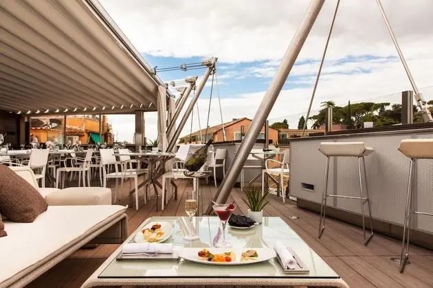 Superior Tek Büyük Yataklı Oda, Executive Katı