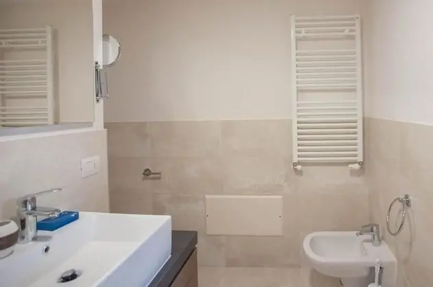 Tek Büyük Yataklı Oda (1)