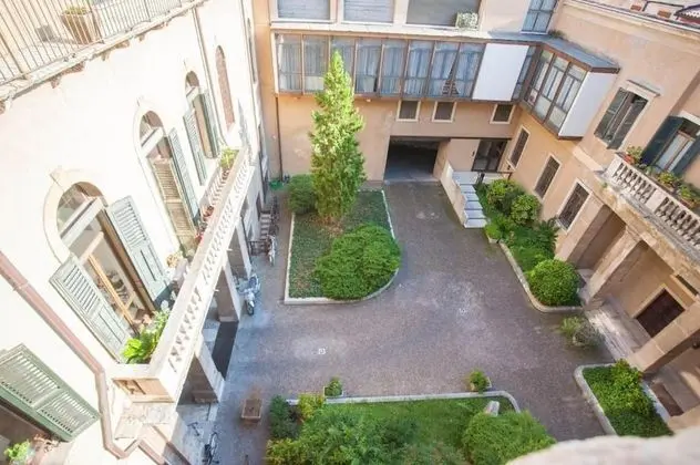 Tek Büyük Yataklı Oda (1)