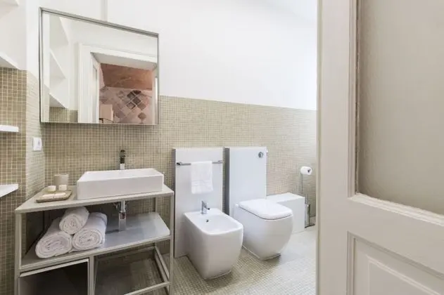 Deluxe Oda, 1 Büyük (Queen) Boy Yatak