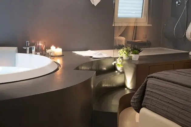 Romantic Tek Büyük Yataklı Oda