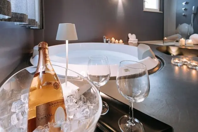 Romantic Tek Büyük Yataklı Oda