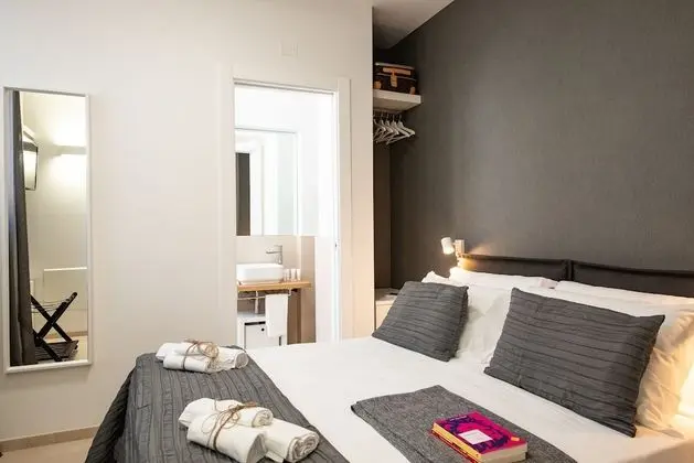 Romantic Tek Büyük Yataklı Oda