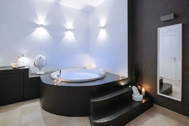 Romantic Tek Büyük Yataklı Oda