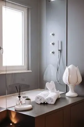 Romantic Tek Büyük Yataklı Oda