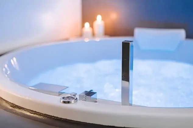 Romantic Tek Büyük Yataklı Oda