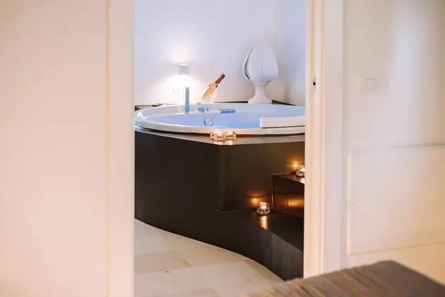 Romantic Tek Büyük Yataklı Oda