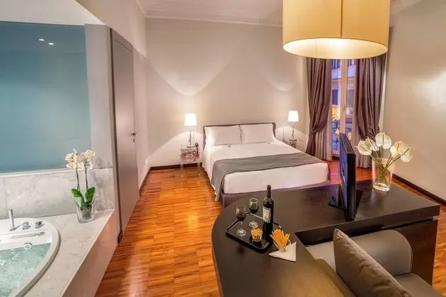 Süit, Sıcak Su Küveti