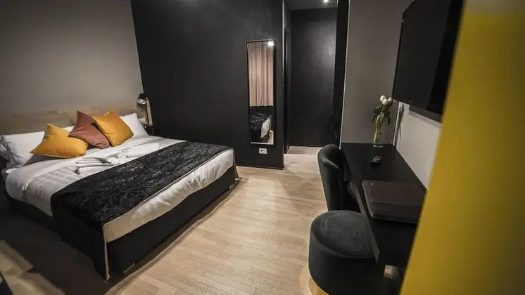 Deluxe Tek Büyük Yataklı Oda