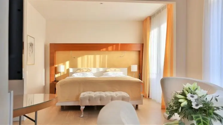 Junior Süit, Şehir Manzaralı (Street view )