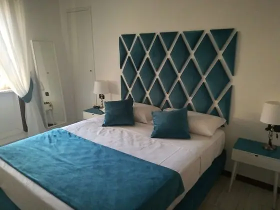 Classic Tek Büyük Yataklı Oda