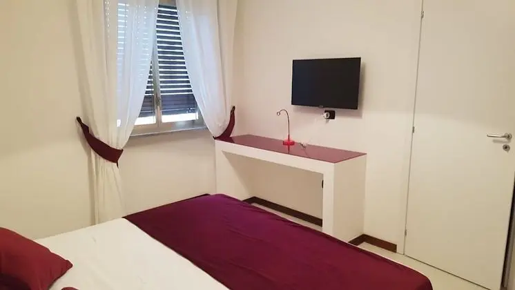 Comfort Tek Büyük Yataklı Oda