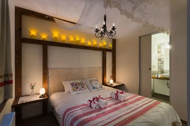 Traditional Apart Daire, Zemin Kat