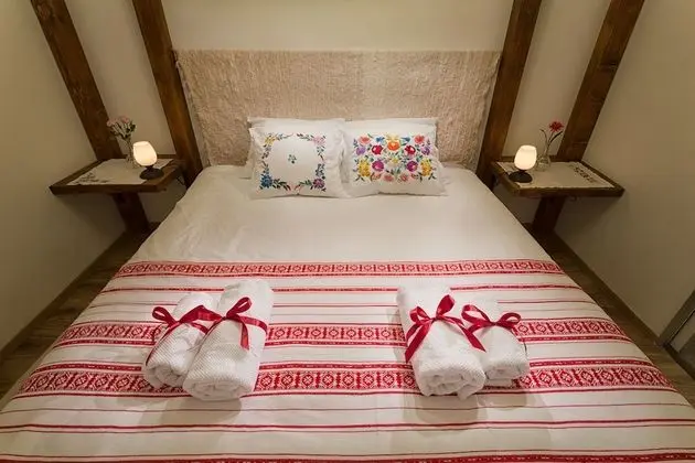 Traditional Apart Daire, Zemin Kat